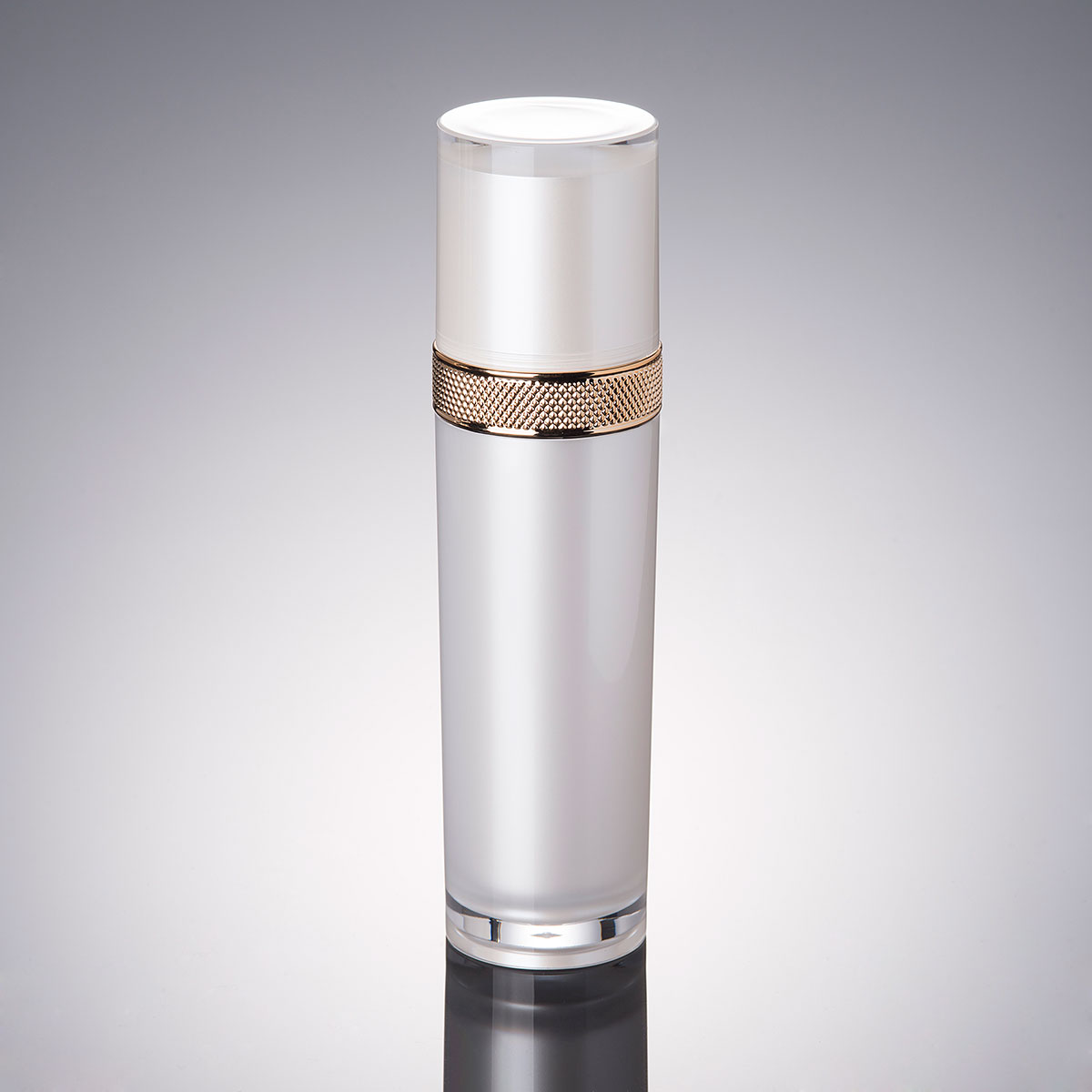 Essence Serum Toner - 100 ml perlweiße Acryl-/Kunststoffflasche für Serum/Lotion/Emulsion/Grundierung/Essenz,